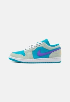 Air Jordan 1 Low Se - Trainers - Pistachio Frost/Celestial Gold/Aquatone/Psychic Purple