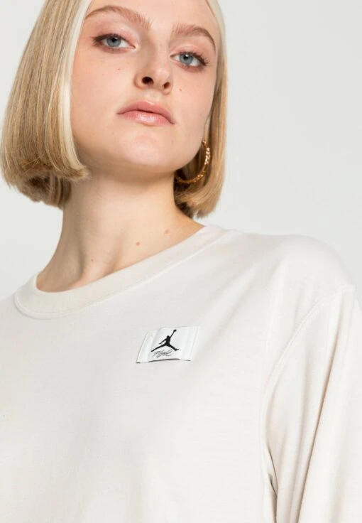 Jordan Boxy Tee - Long Sleeved Top - Orewood -Jiaxin Sport Shop d5ea8c76497f42f2b278b4804b3cc782 scaled