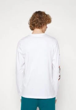 Jordan Brand Crew - Long Sleeved Top - White/Black -Jiaxin Sport Shop d6db2f7948ad45a6abc7ee55b19e00d6