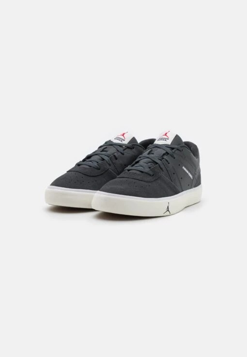 Jordan Series Es - Trainers - Anthracite/University Red/White/Sail -Jiaxin Sport Shop d6e9418c799b48c68e59291f181bc618 scaled