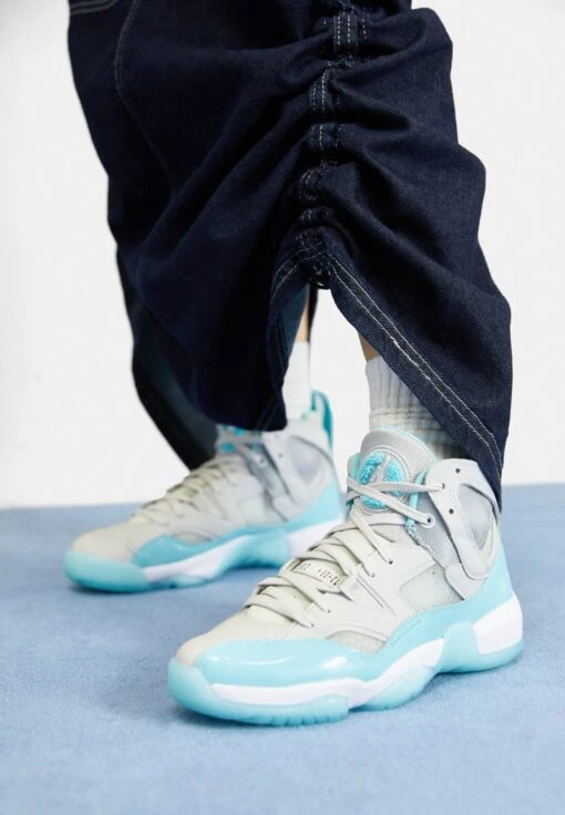 Jordan Wmns Jumpman Two Trey - High-Top Trainers - Neutral Grey/Bleached Aqua/White -Jiaxin Sport Shop d9324a63f5634d59910d909d0bbcca25 scaled