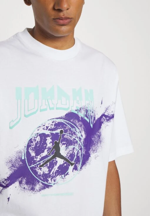 Jordan Crew - Print T-Shirt - White/Tropical Twist -Jiaxin Sport Shop dacac524b78b48f1bdb2aefa78998f56 scaled