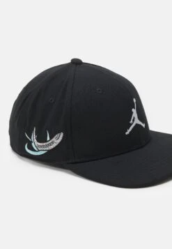 Jordan Pro Member - Cap - Black/White -Jiaxin Sport Shop dbfa53be0bcf405391720f8ee32c9f20