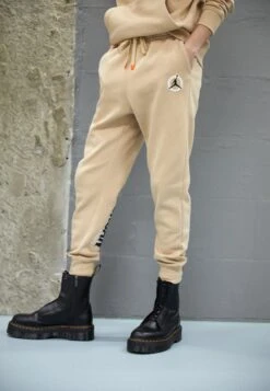 Jordan Pant - Tracksuit Bottoms - Desert/Rush Orange -Jiaxin Sport Shop e0d6ee3ddd4b43868c673b6e6125acbb