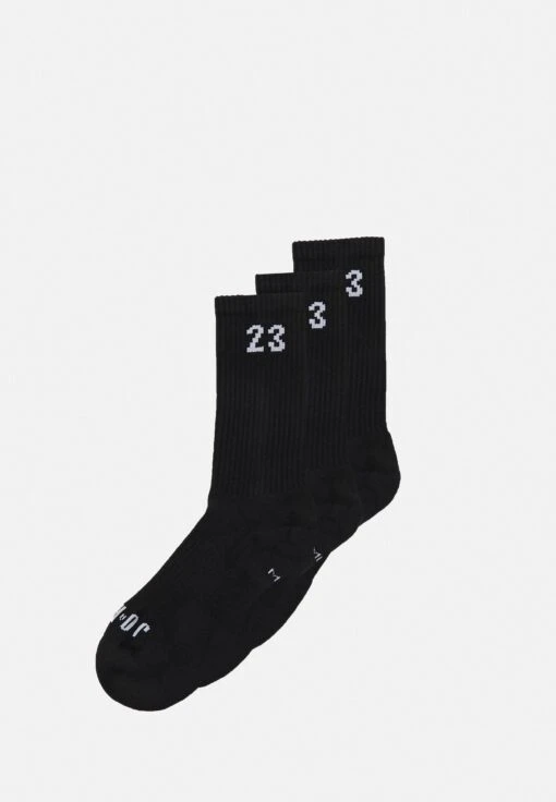 Jordan Essential Crew 3 Pack - Sports Socks - Black/White -Jiaxin Sport Shop e131a2bb861f45c8a8c48d24238c53dc scaled