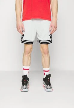 Jordan Short - Sports Shorts - White/Black/White