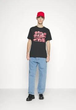Jordan Brand Crew - Print T-Shirt - Black/Gym Red -Jiaxin Sport Shop edf7f35353cb4e9c9df02cd3fe53a5f1