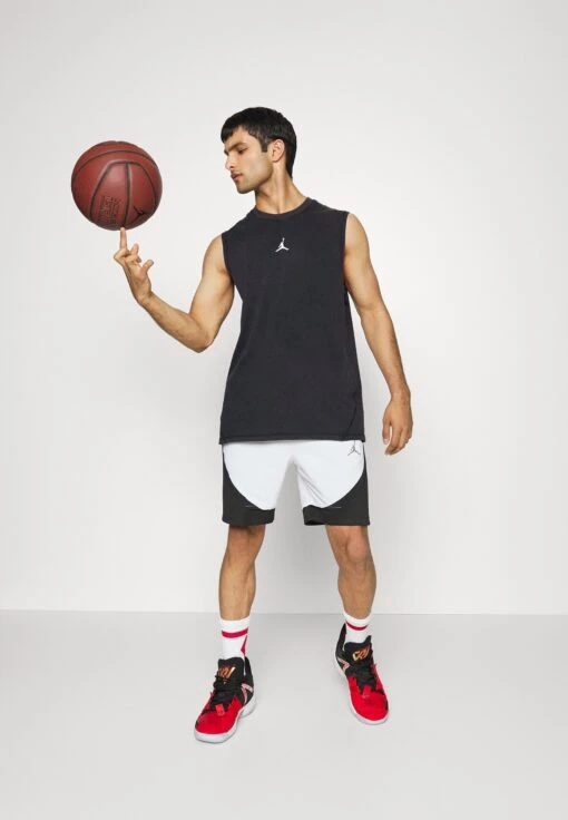 Jordan Top - Black/White -Jiaxin Sport Shop ef8b1c9a36a740f5b3b6b4f00fd42386 scaled