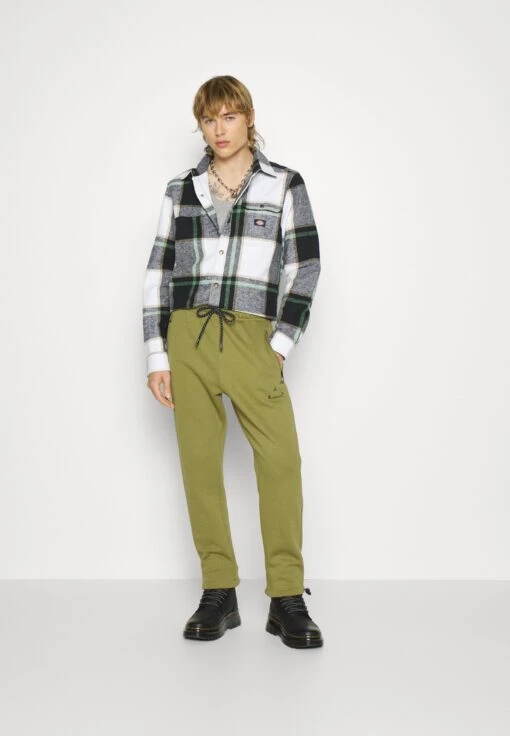 Jordan Pant - Tracksuit Bottoms - Pilgrim -Jiaxin Sport Shop f16429f2ec0f4f41927fd13d1a4905e2 scaled