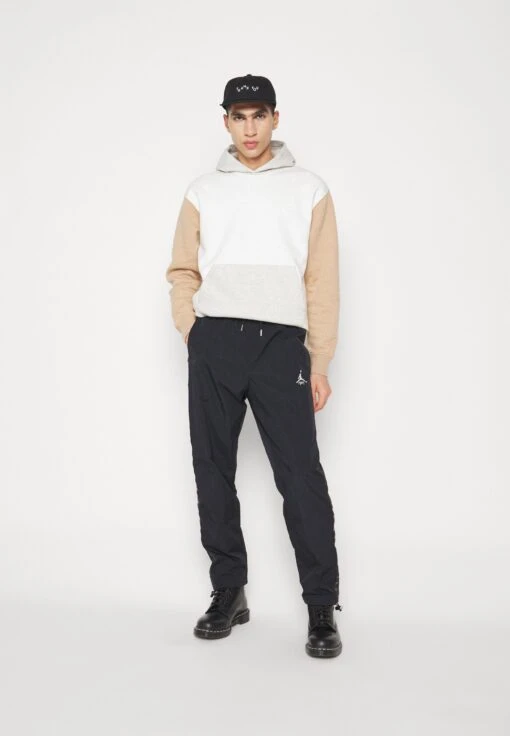 Jordan M J Ess Flc Po - Sweatshirt -Jiaxin Sport Shop f1a1029d520846ec80be34a54e71f26b scaled