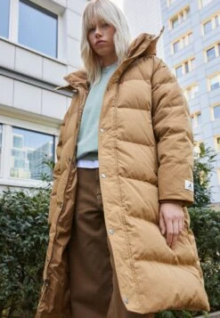 Jordan Flight - Down Coat - Driftwood