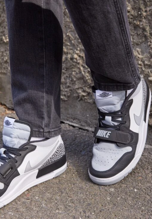 Air Jordan Legacy 312 - Trainers - White/Black/Wolf Grey -Jiaxin Sport Shop f471da98793f4616b1897595ddb5a5c1 scaled