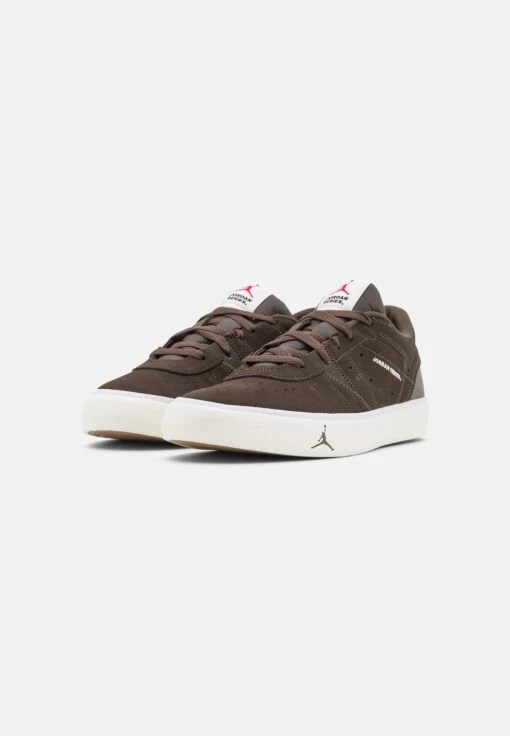 Jordan Series Es - Trainers - Dark Chocolate/Sail/University Red/White/Light Brown -Jiaxin Sport Shop f8c8cff6f3054f4185958108ca1df847 scaled