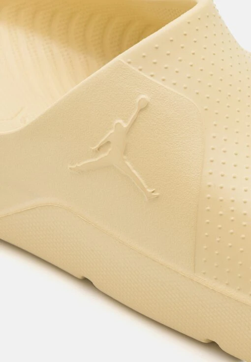 Jordan Post Slide Unisex - Pool Slides - Team Gold -Jiaxin Sport Shop fa19c11655db4780b36c8ad6eda4ff27 scaled